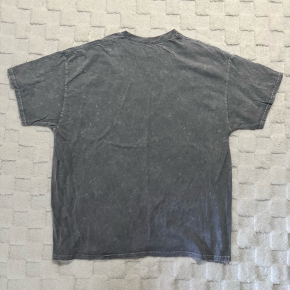 NIRVANA Gray Smiley Face Crewneck Graphic Tee, 100% Cotton, Unisex X-Large NWOT - Picture 2 of 3